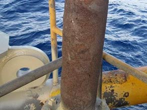 Damage on riser's surface Damage on riser's surface