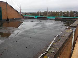 Housing association roof without any protection